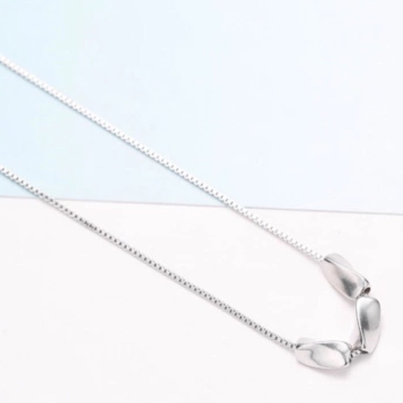 Sterling Silver (925) Sliding Bead Necklace - Picture 2 of 8